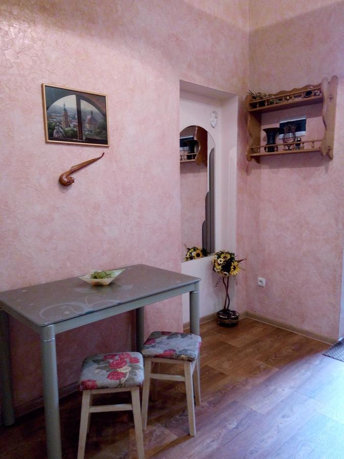 リヴィウFlat On Sheptytskykhアパートメント エクステリア 写真