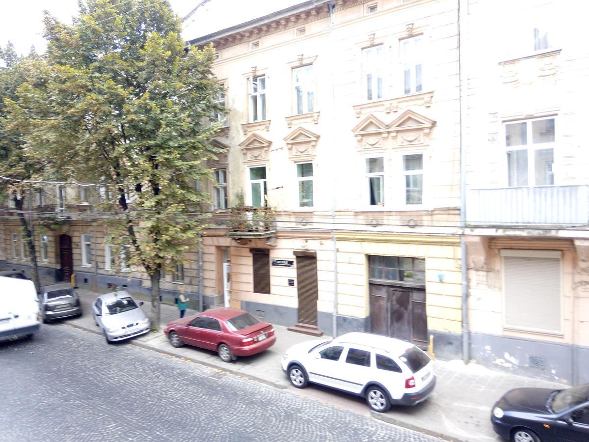 リヴィウFlat On Sheptytskykhアパートメント エクステリア 写真